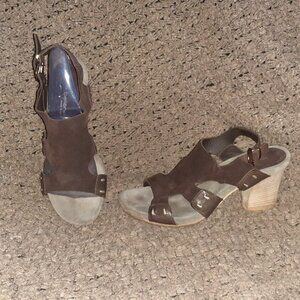 LAURA BELLARIVA-ITALY-Brown Suede Cut-Out Slingback Sandals-Curved Heel-Sz 39-EX